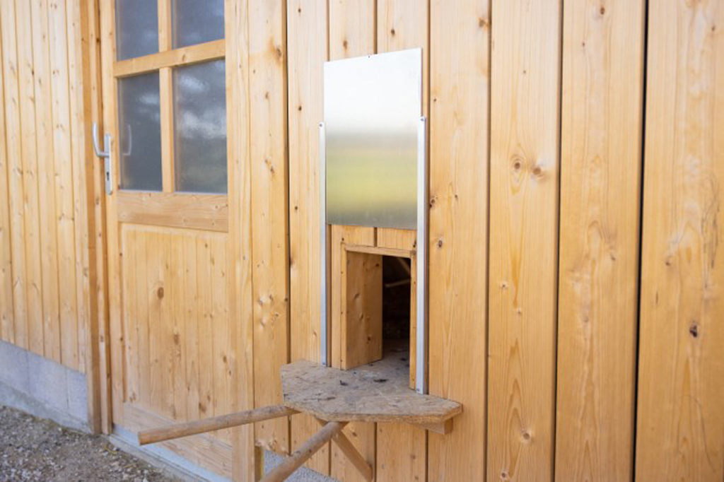 Kerbl Schuifdeur Met Rails S 22 x 33 cm 2026 Kerbl Schuifdeur Met Rails S 22 x 33 cm - Afbeelding 2